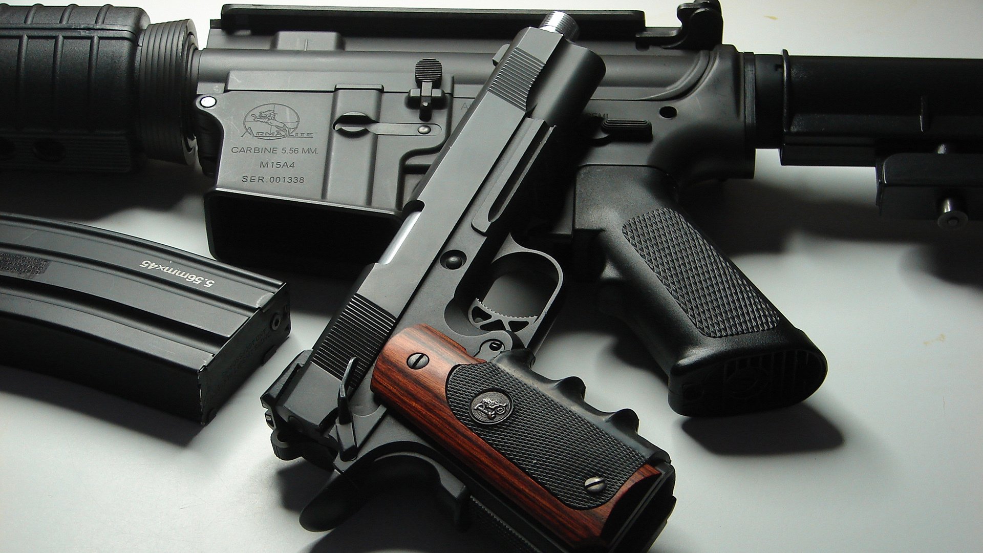 巴西马术队在巴黎奥运会三项赛团体决赛中获得银牌，展现出色表现。