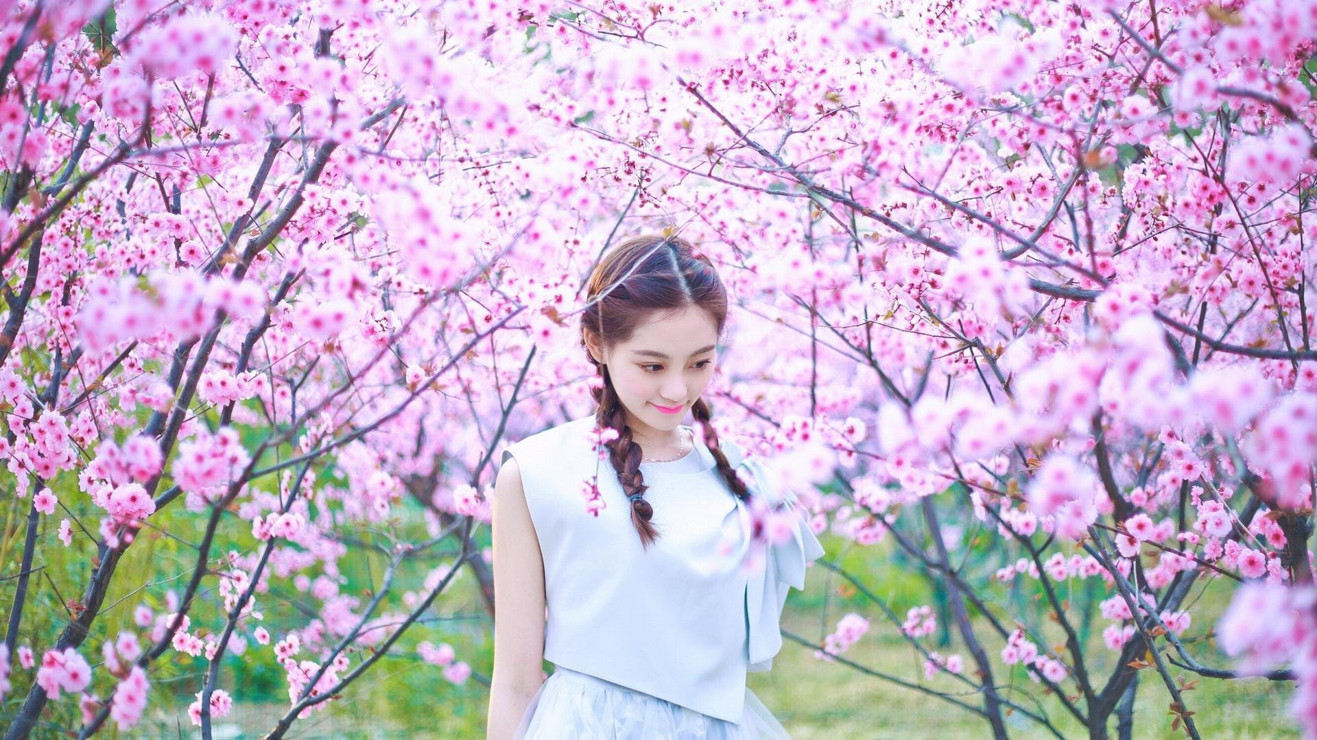 开云网站-英超双雄对决：曼联VS切尔西，赛季关键战役，曼联和切尔西的最新比赛预测