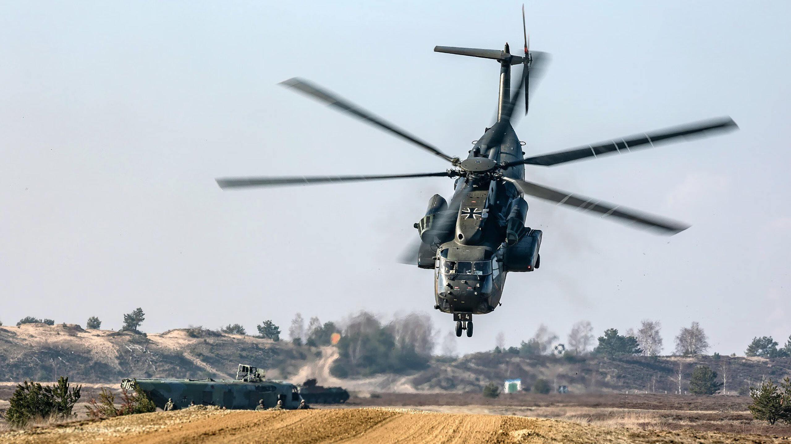 森林狼内线球员赛前进行高强度力量训练,森林狼赢